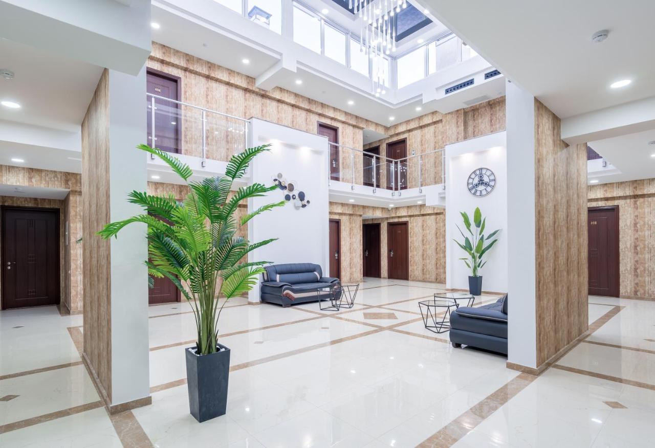 Aura Hotel ティビリシ エクステリア 写真